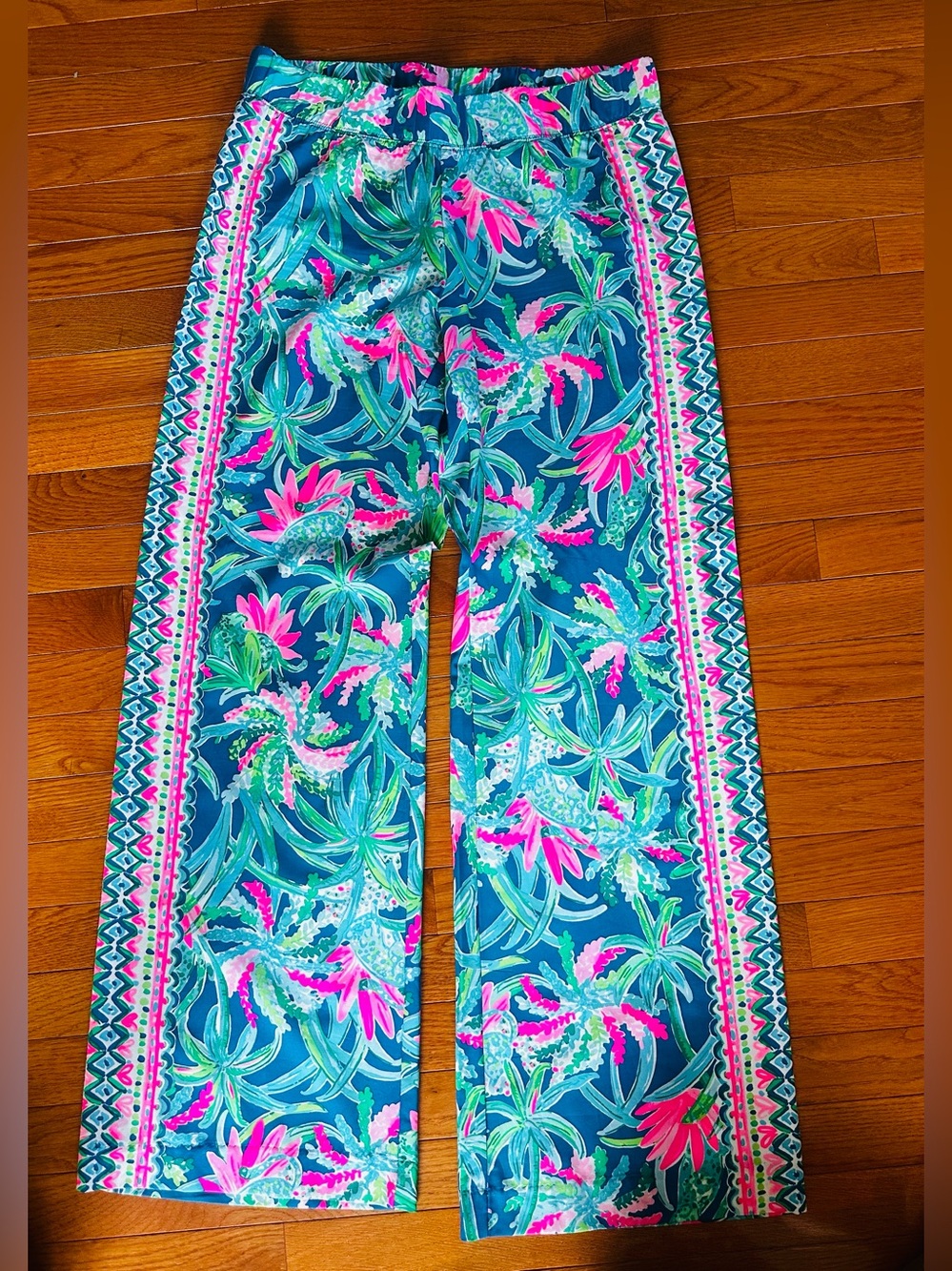 Lilly Pulitzer Teal, Pink & Aqua Tropical Print Leggings size M